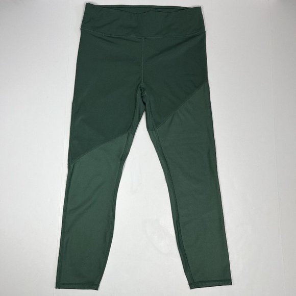 Fabletics Mid-Rise Ultracool Shine 7/8 Cropped Leggings Green Size M ? EUC - Picture 3 of 11